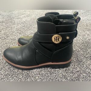 Tommy Hilfiger women’s ankle boots